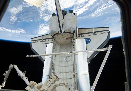 STS133-E-09054