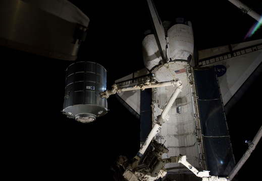 STS133-E-07512