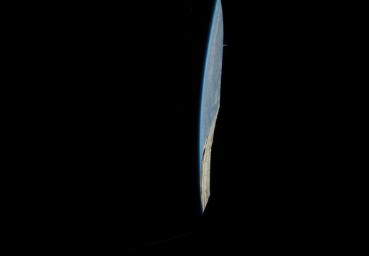 STS133-E-07032