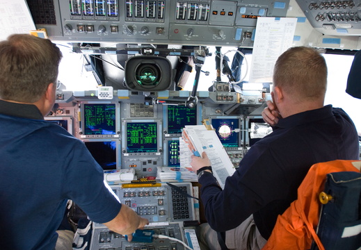 STS133-E-12184