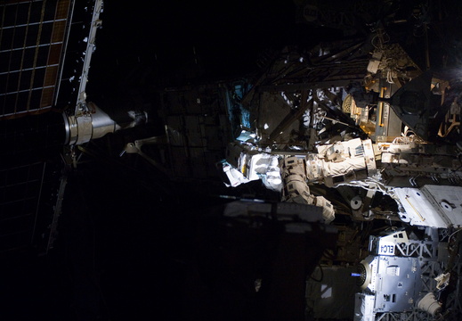 STS133-E-07395