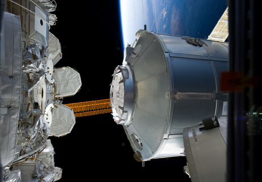 STS133-E-07584