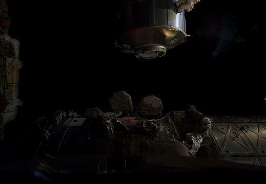 STS133-E-07566