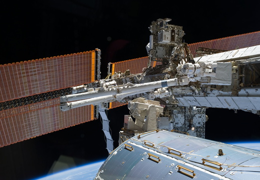 STS133-E-07349