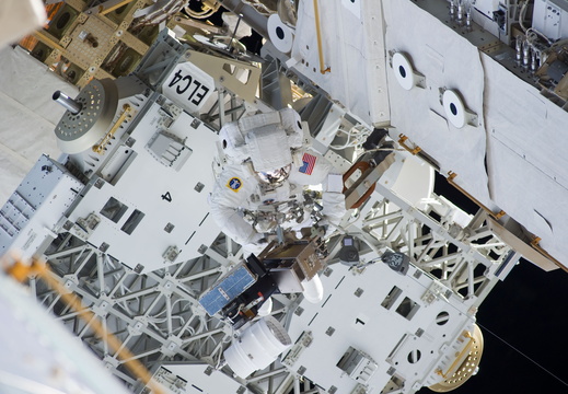 STS133-E-08030