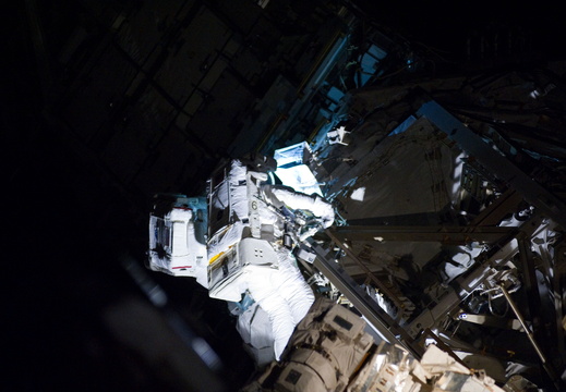 STS133-E-07401