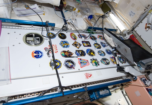 STS133-E-08811
