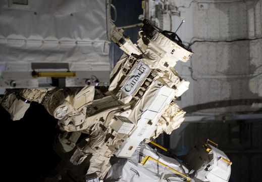 STS133-E-08246