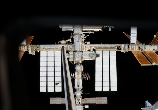 STS133-E-06682