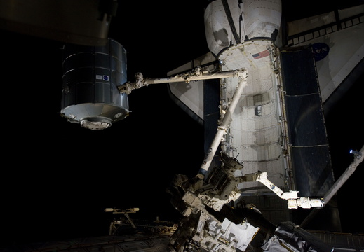 STS133-E-07525