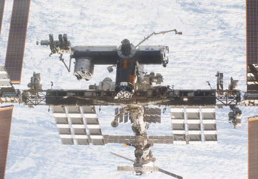 STS133-E-10585