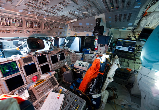 STS133-E-06152