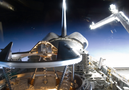 STS133-E-06794