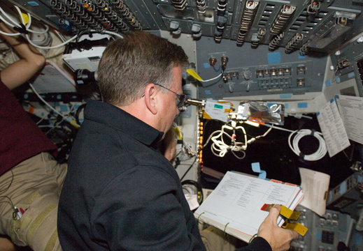 STS133-E-10345