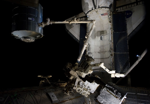 STS133-E-07528