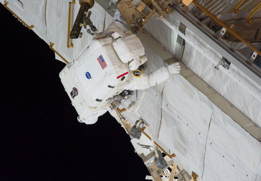 STS133-E-07416