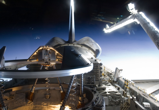 STS133-E-06798