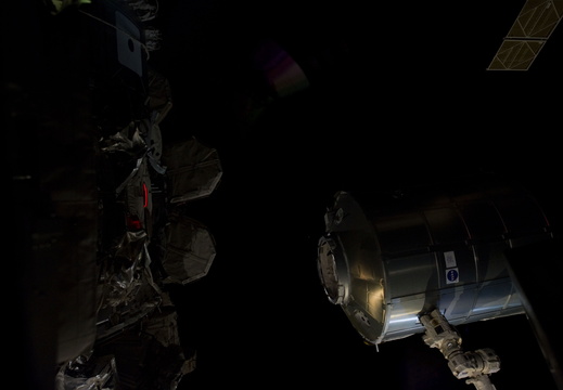 STS133-E-07560