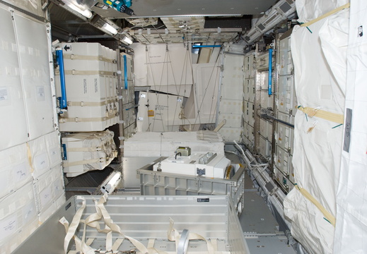 STS133-E-08317
