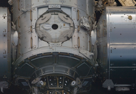 STS132-E-07393