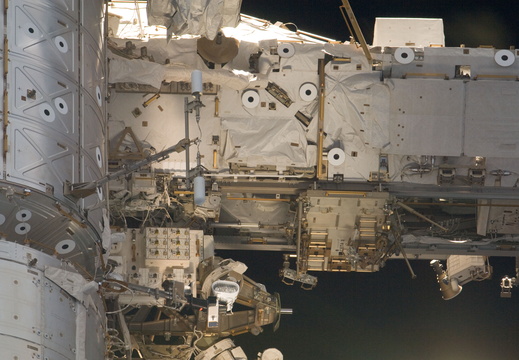 STS132-E-07391
