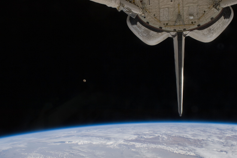 STS132-E-11630.jpg
