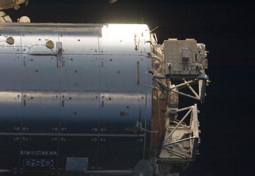 STS132-E-07406