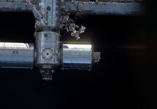 STS132-E-07869