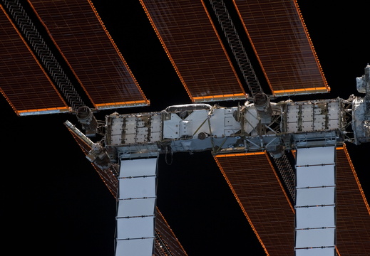 STS132-E-07861