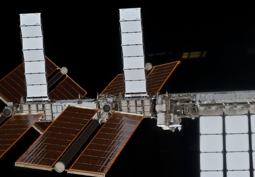 STS132-E-07821