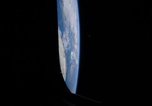 STS131-E-07728