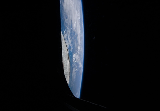 STS131-E-07731