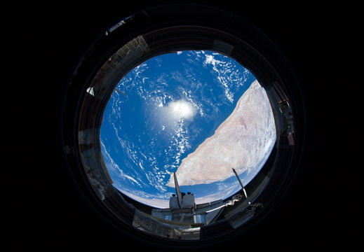 STS131-E-13006