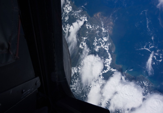 STS131-E-07690