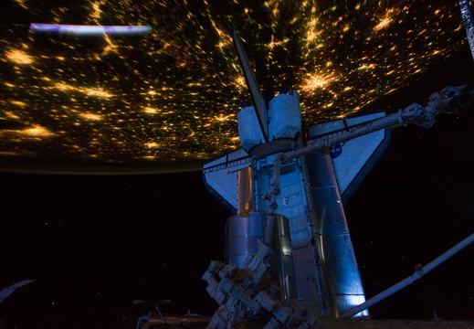 STS131-E-12754