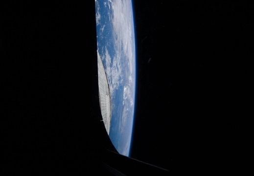 STS131-E-07724