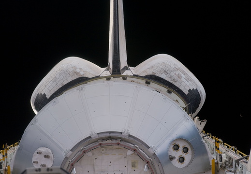 STS131-E-11098