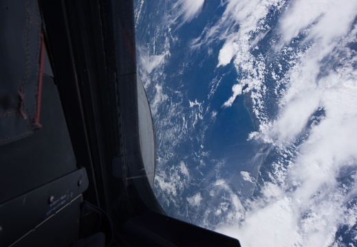 STS131-E-07670