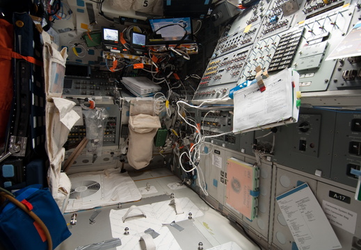 STS130-E-09323