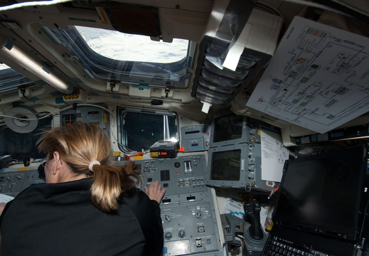 STS130-E-05211