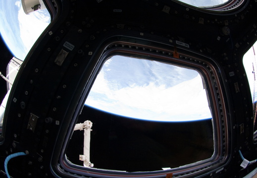 STS130-E-10386
