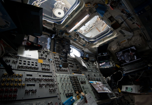 STS130-E-09336