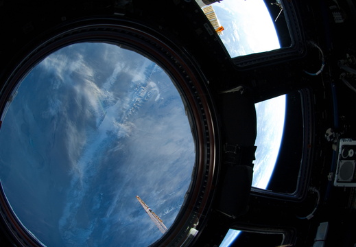 STS130-E-10348