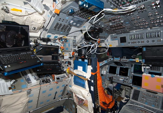 STS130-E-09341