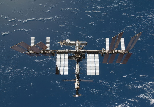 STS130-E-12098