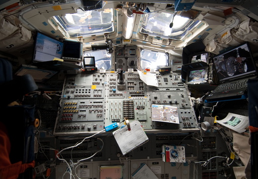 STS130-E-09352