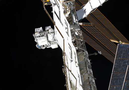 STS129-E-07290
