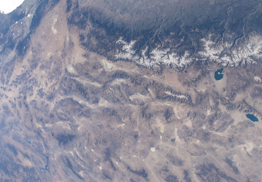 STS129-E-10881