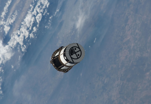 STS127-E-12906