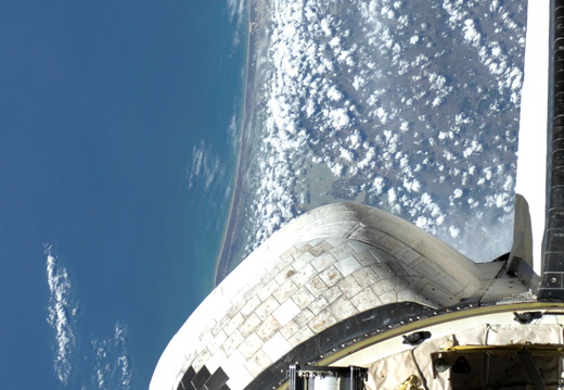STS127-E-12303